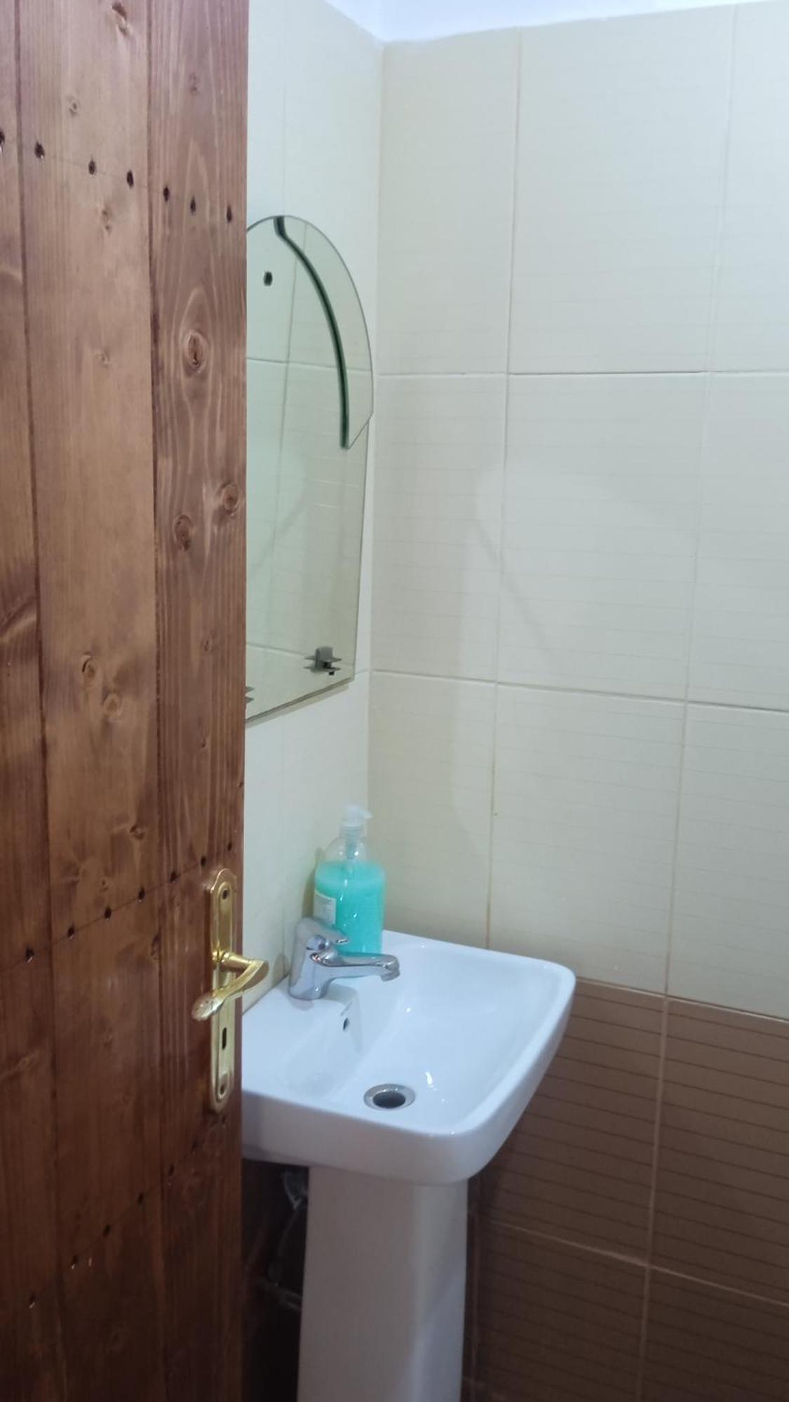 Karafil Guesthouse Gjirokastër Exteriör bild